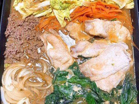 ２種類のお肉でいただく！ミツカン濃厚みそ鍋★